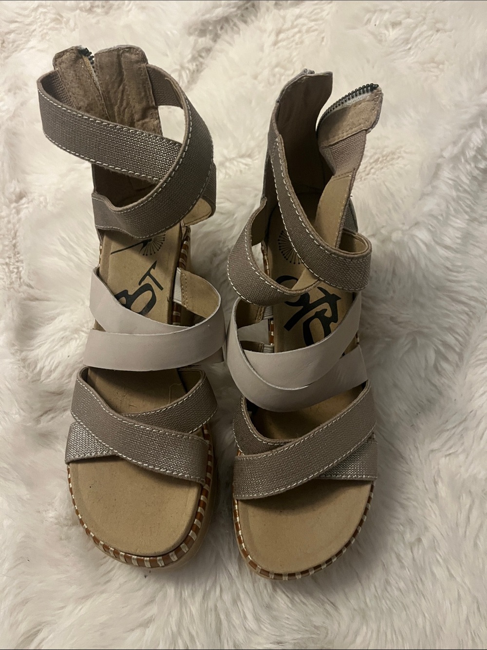OTBT Stylish Taupe and Cream Strappy Women's Sandals